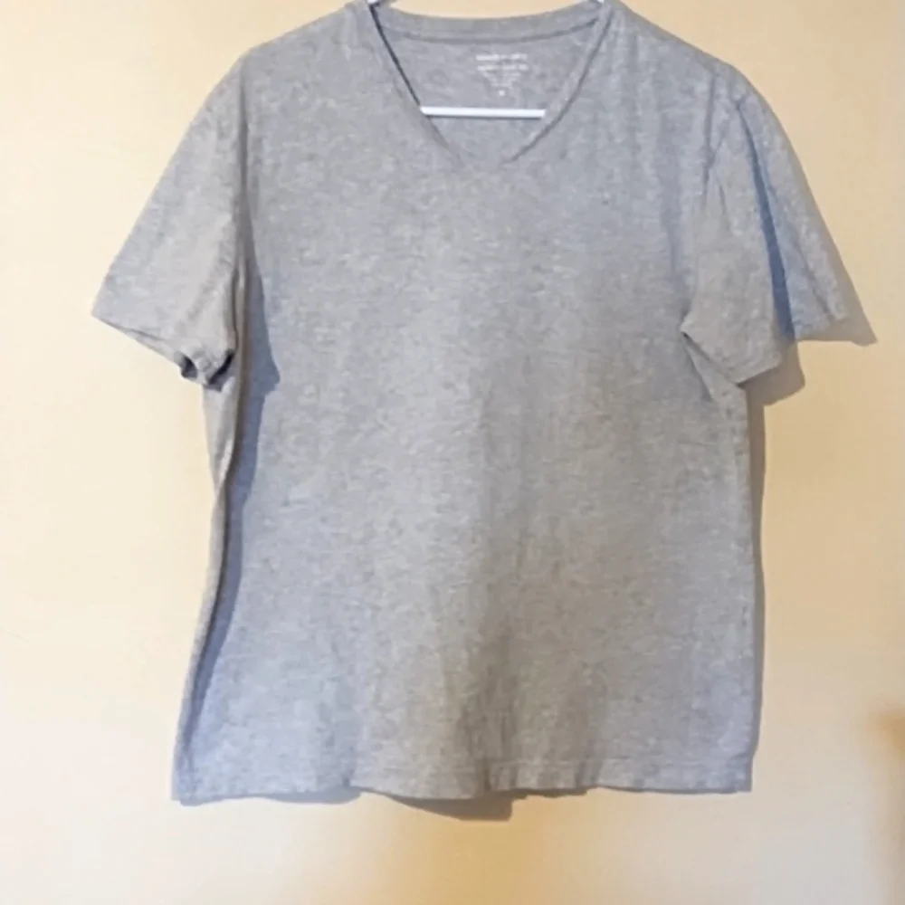 BANANA REPUBLIC MEN SHIRT.